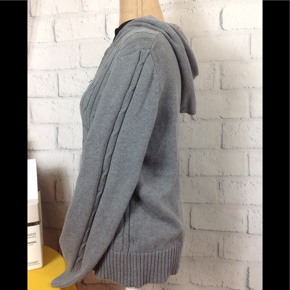 ⬇️ CABLE KNIT HOODIE - Picture 4 of 5